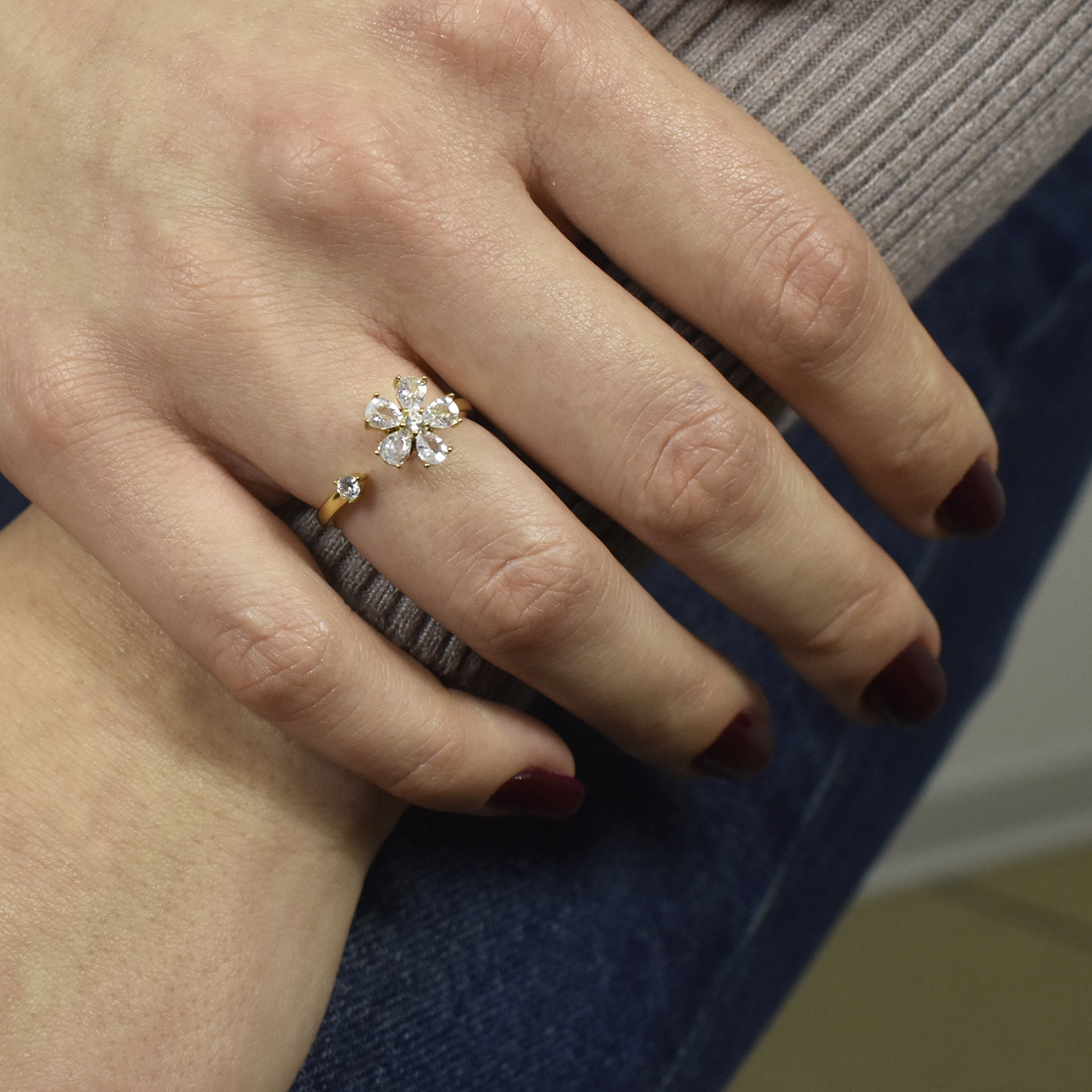 Anello Rotating Crystal Flower