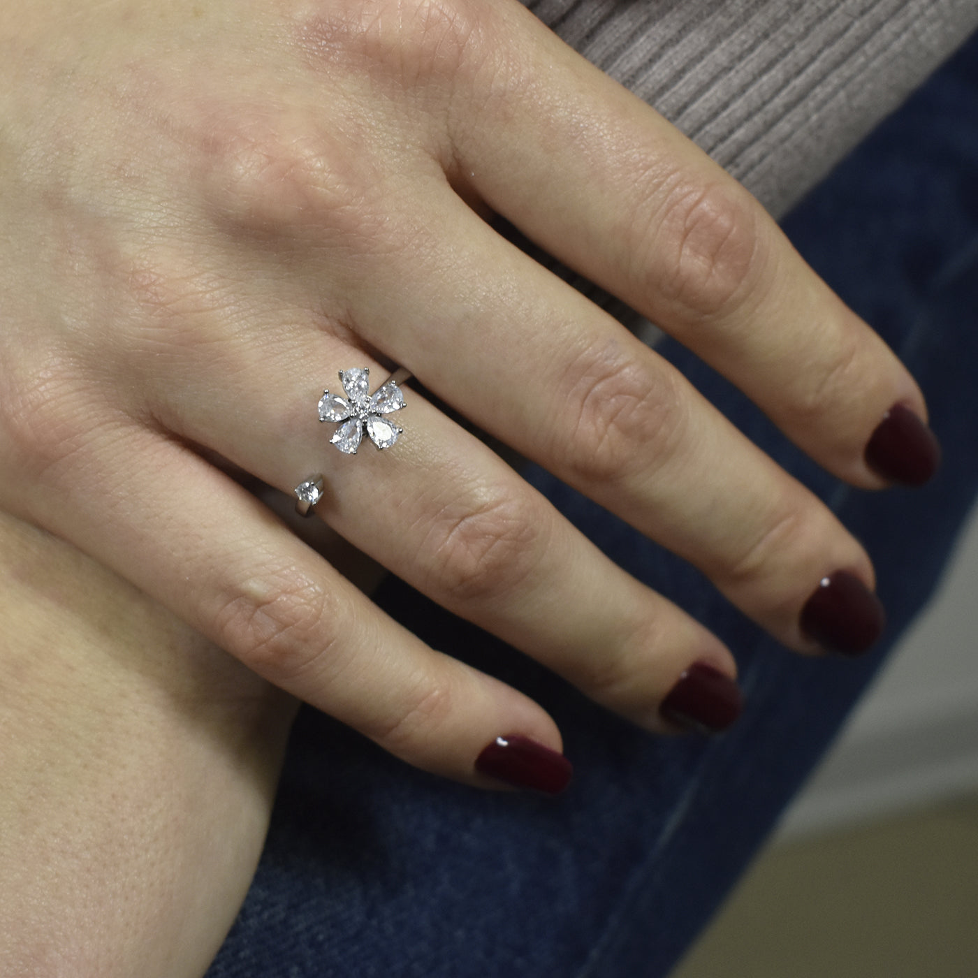 Anello Rotating Crystal Flower